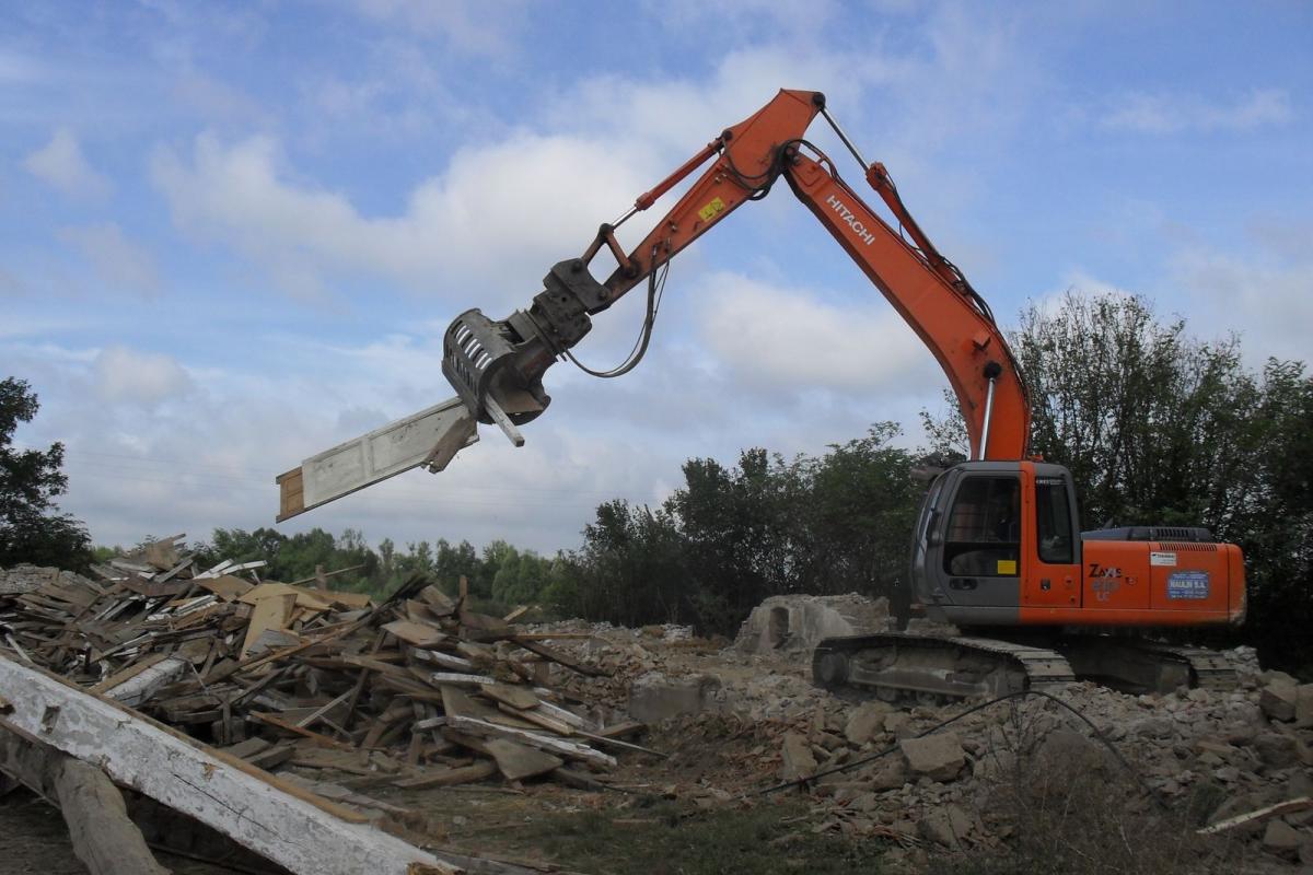 Démolition d'une ferme